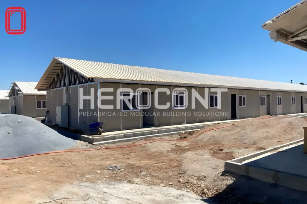 Prefabrik işçi kampı ve personel konaklama binaları dış görünüşü